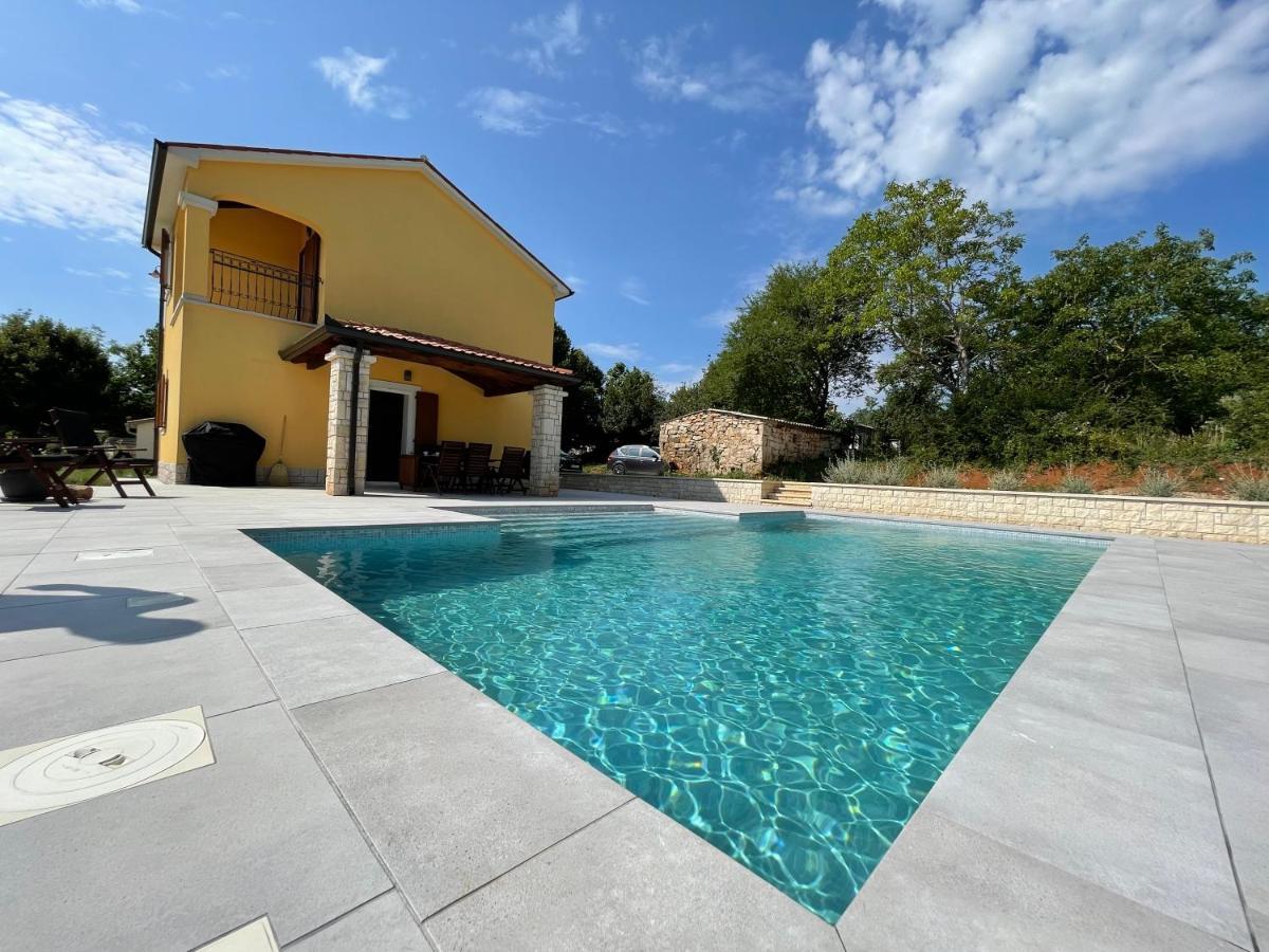 Villa Berto Nedescina Экстерьер фото